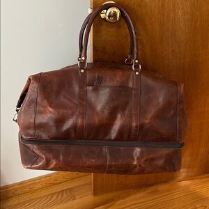 Vintage, EUC, Large Brown Leather Travel Bag with separate Shoe compartment.
